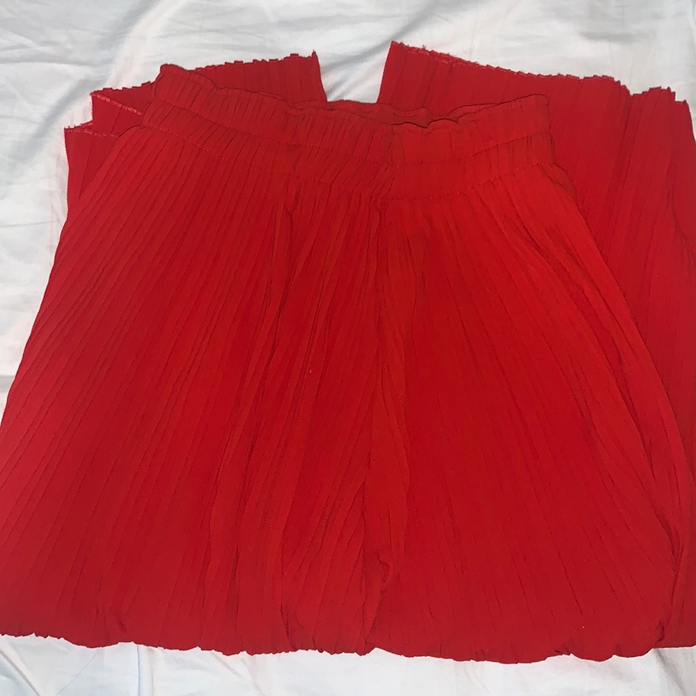 Bershka red wide leg pleated pants size M
